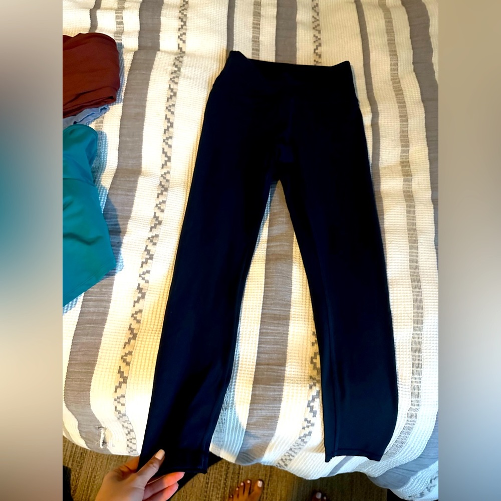 Lululemon, Wunder Train leggings- size 6. Color navy